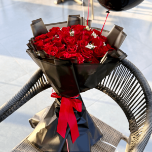 royal romance flower bouquet 2