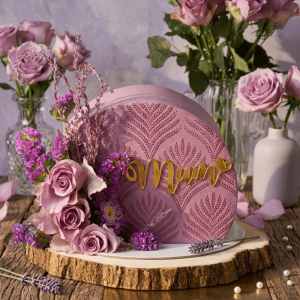 purple best mom floral cake
